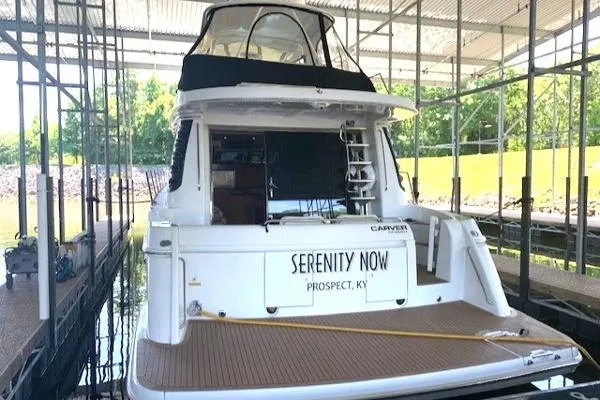 Slide: The Image of Carver Yachts 570 Voyager Pilothouse 2002 - 3