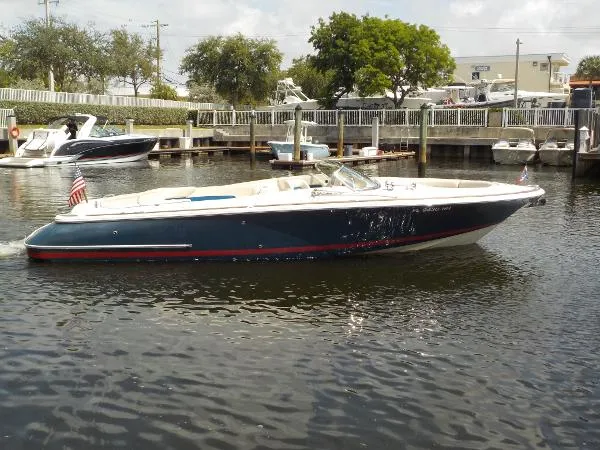 Slide: The Image of Chris-Craft 28 LAUNCH 2007 - 0