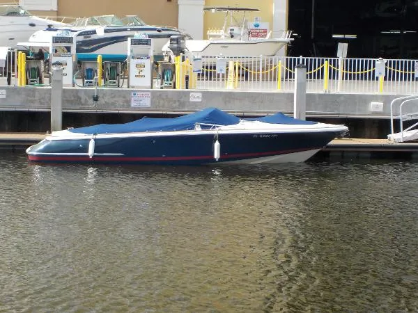 Slide: The Image of Chris-Craft 28 LAUNCH 2007 - 4