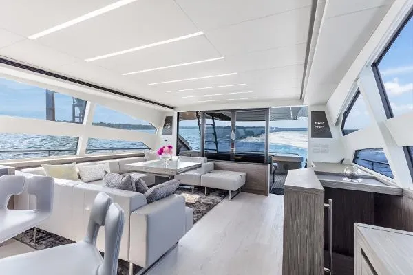 Slide: The Image of Pershing 82 2018 - 5