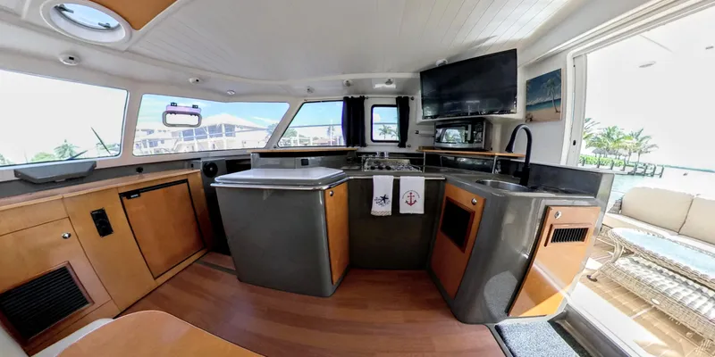 Slide: The Image of Fountaine Pajot Highland 35 2006 - 8