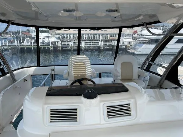 Slide: The Image of Sea Ray 580 Sedan Bridge 2008 - 4