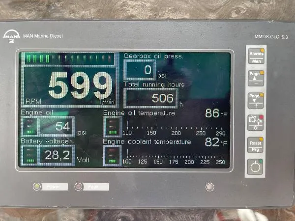 Slide: The Image of Sea Ray 580 Sedan Bridge 2008 - 7