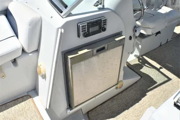 Slide: The Image of Glacier Bay 2640 Renegade 2007 - 6