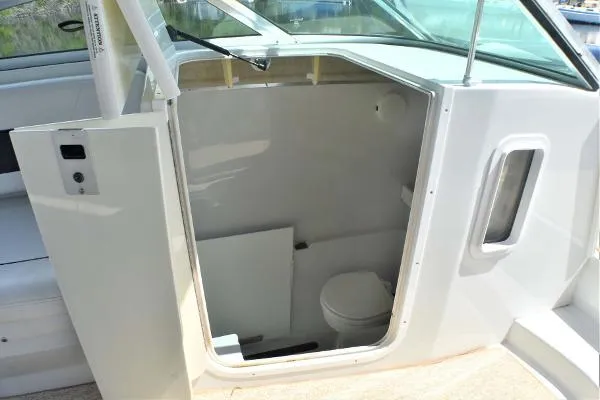 Slide: The Image of Glacier Bay 2640 Renegade 2007 - 8