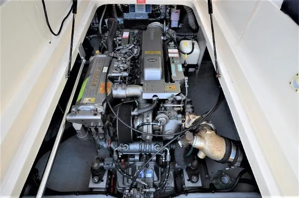 Slide: The Image of Mainship Pilot II (Rum Runner) 2005 - 9