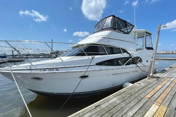 Slide: The Image of Carver Yachts 41 Cockpit Motor Yacht 2005 - 1