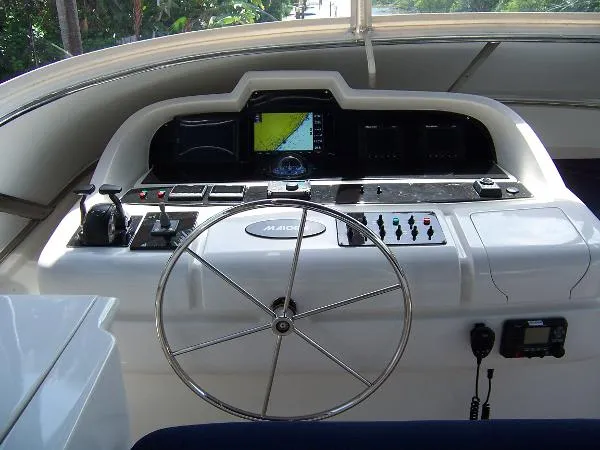 Slide: The Image of Maiora FIPA 20 Flybridge MY 1995 - 11