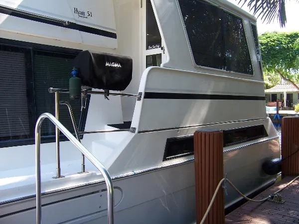 Slide: The Image of Hyatt 51 Motor Yacht 1999 - 7