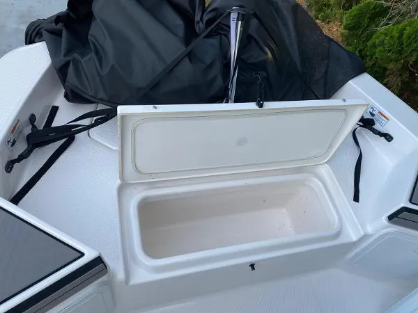 Slide: The Image of Yamaha 190 FSH Sport 2019 - 11