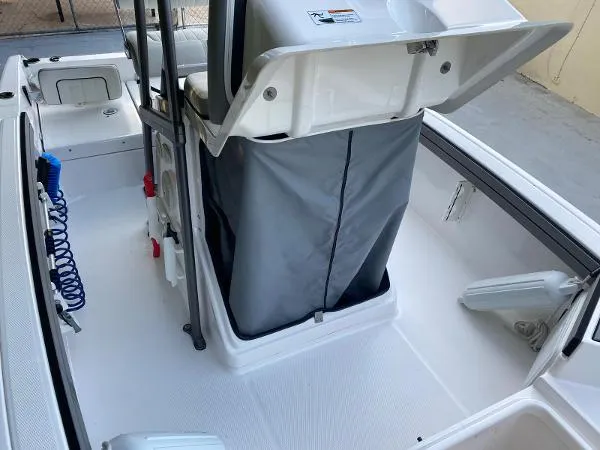 Slide: The Image of Yamaha 190 FSH Sport 2019 - 3