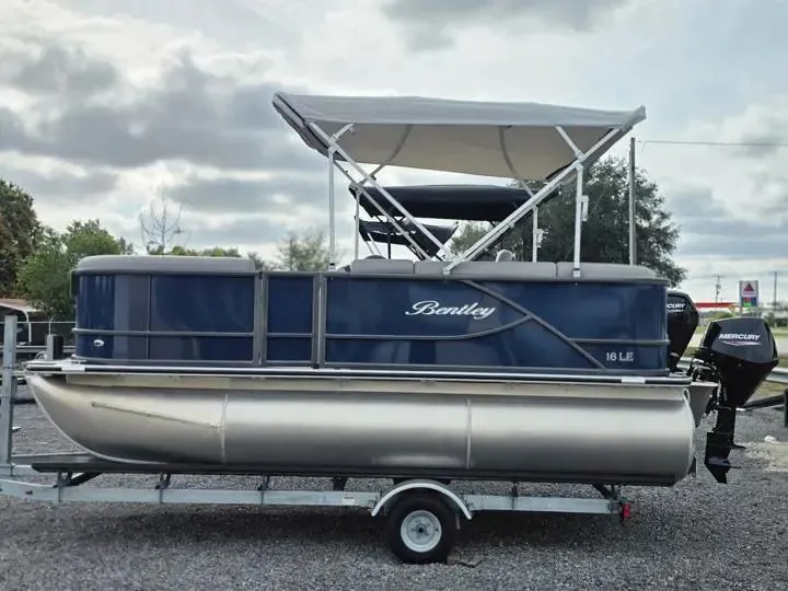 Slide: The Image of Bentley Pontoons LE 160 CR 2025 - 2