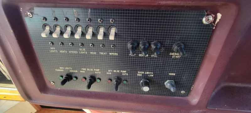 Slide: The Image of Dashboard of a 1988 Sea Ray 340 Express Cruiser. - 46