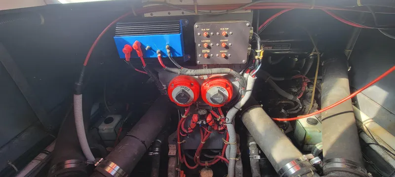 Slide: The Image of 1988 Sea Ray 340 Express Cruiser engine compartment - 8