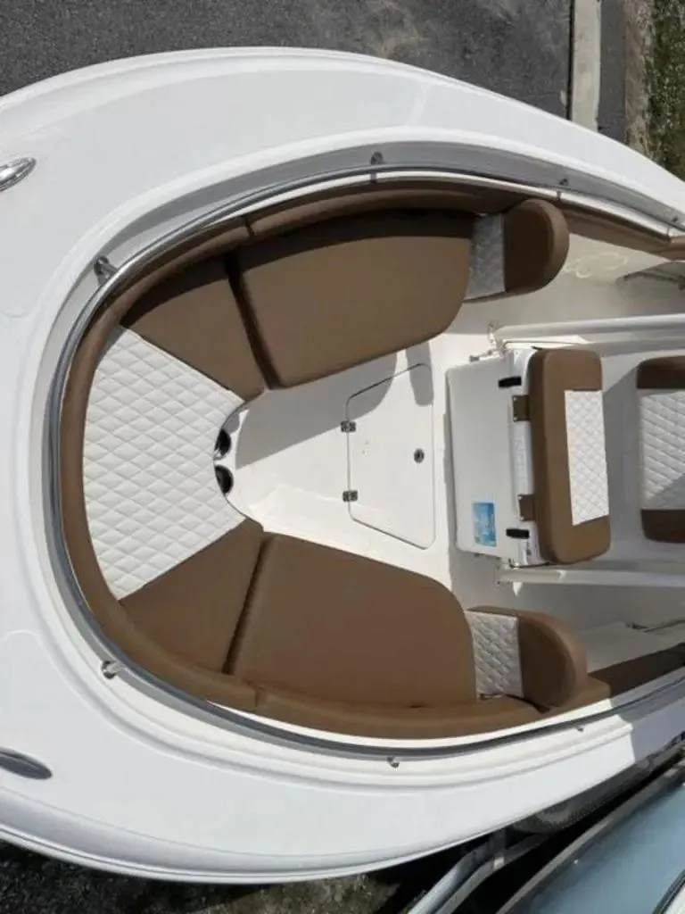 Slide: The Image of Pioneer 222 Islander 2024 - 15