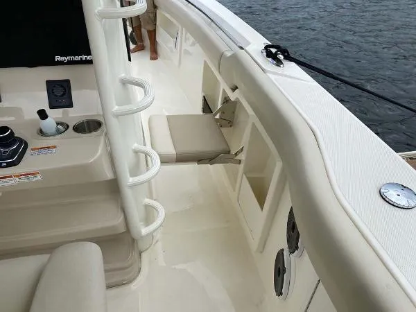 Slide: The Image of Boston Whaler Outrage 380 2019 - 10