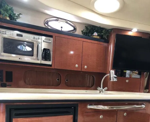 Slide: The Image of Sea Ray 340 Sundancer 2005 - 8