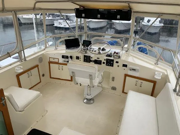 Slide: The Image of Hatteras 48 Cockpit Motoryacht 1983 - 9