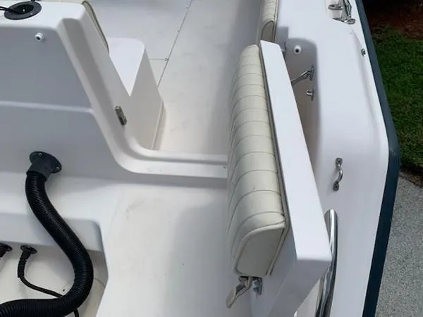 Slide: The Image of Grady-White Marlin 300 2003 - 5