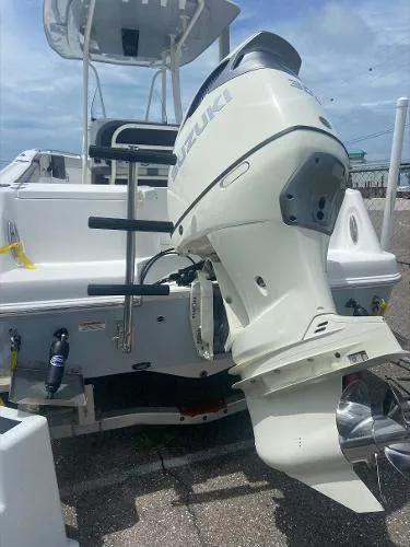 Slide: The Image of Aquasport 2300 Center Console 2021 - 11
