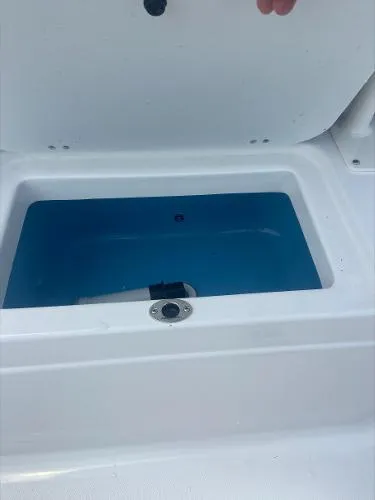 Slide: The Image of Aquasport 2300 Center Console 2021 - 5