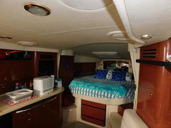 Slide: The Image of Sea Ray 340 Sundancer 2004 - 5