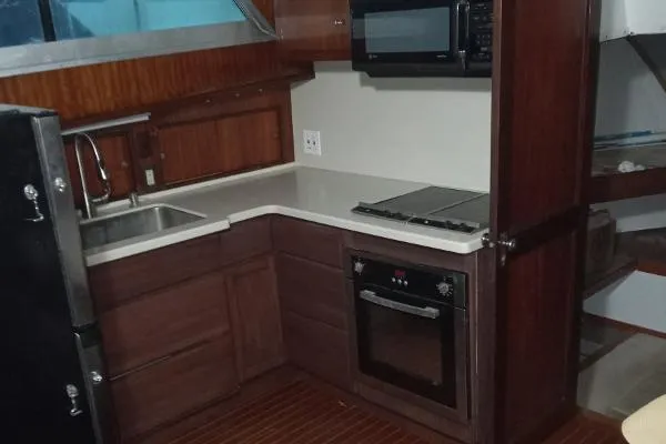 Slide: The Image of Hatteras 58 Yachtfish 1972 - 11