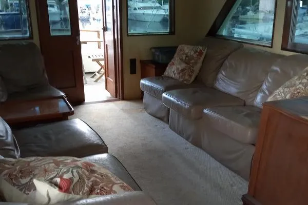Slide: The Image of Hatteras 58 Yachtfish 1972 - 9