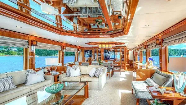 Slide: The Image of Hargrave Custom Raised Pilothouse 2010 - 4