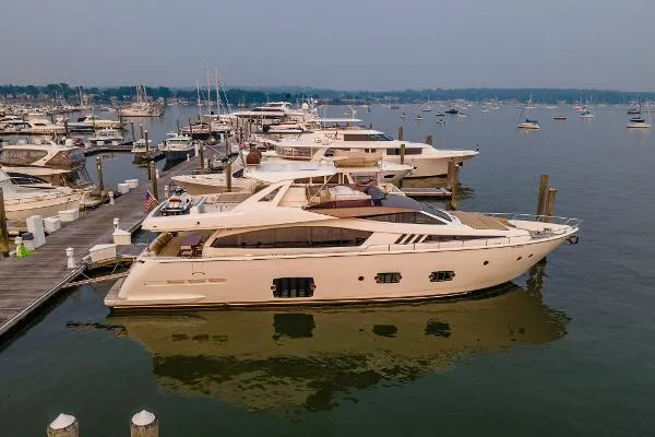 Slide: The Image of Ferretti 800 2013 - 0