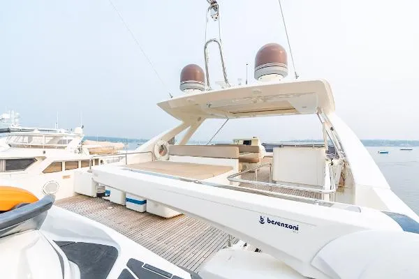 Slide: The Image of Ferretti 800 2013 - 7