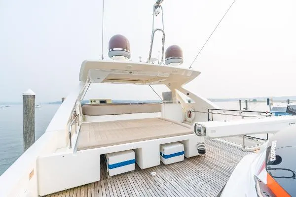 Slide: The Image of Ferretti 800 2013 - 8