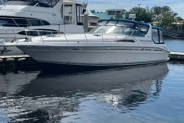 Slide: The Image of Sea Ray 400 Express Cruiser 1993 - 0