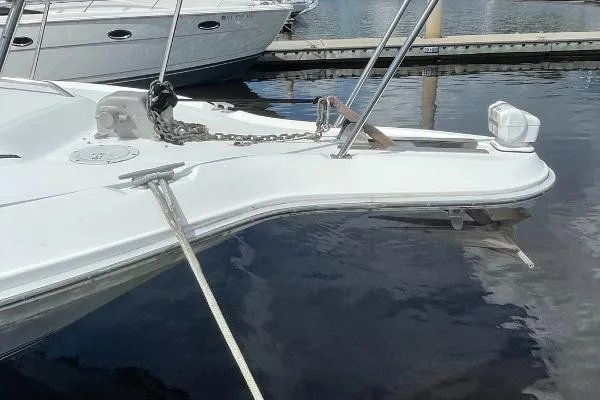 Slide: The Image of Sea Ray 400 Express Cruiser 1993 - 9