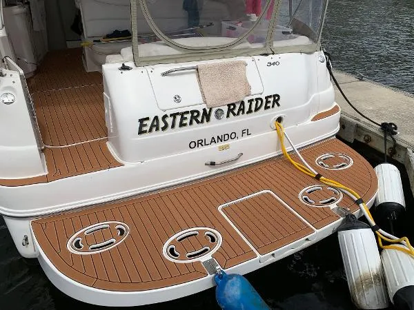 Slide: The Image of Sea Ray 340 Sundancer 2002 - 4