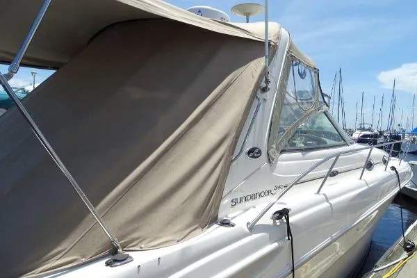 Slide: The Image of Sea Ray 340 Sundancer 2002 - 8