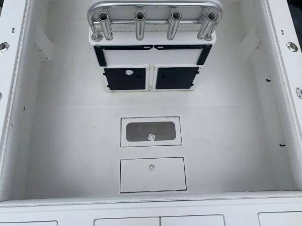 Slide: The Image of Regulator Marine 26 Forward Seating 1999 - 11