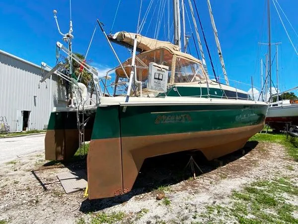 Slide: The Image of Prout Snowgoose 37 Classic 1985 - 2