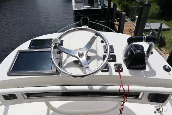 Slide: The Image of Pursuit 345 Offshore 2014 - 6