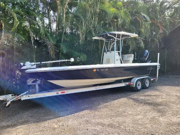 Slide: The Image of Shearwater 25LTZ 2010 - 1