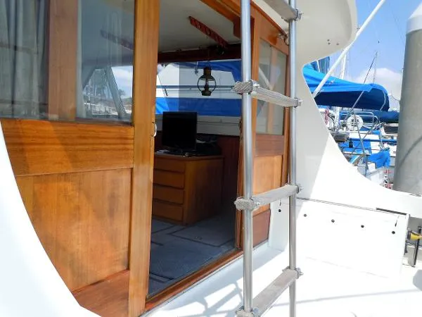 Slide: The Image of Hatteras Convertible/SPF 1969 - 4