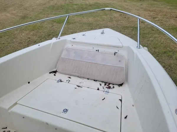 Slide: The Image of Scout 202 Sportfish 2000 - 3