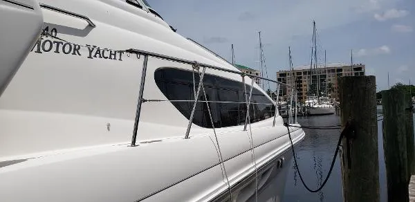 Slide: The Image of Sea Ray 40 Motor Yacht 2007 - 5