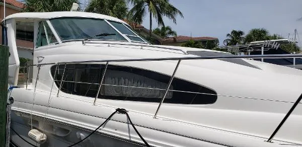 Slide: The Image of Sea Ray 40 Motor Yacht 2007 - 6
