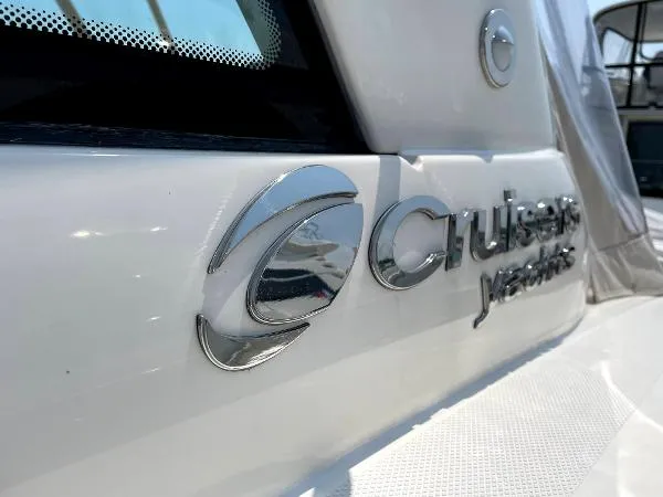 Slide: The Image of Cruisers 390 Sports Coupe 2007 - 10