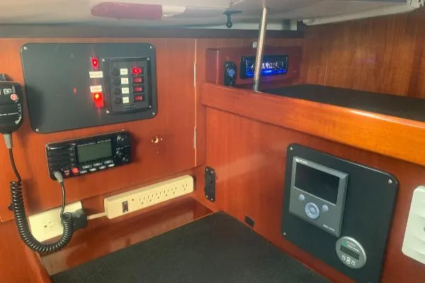 Slide: The Image of Beneteau Oceanis 40 CC 1995 - 8