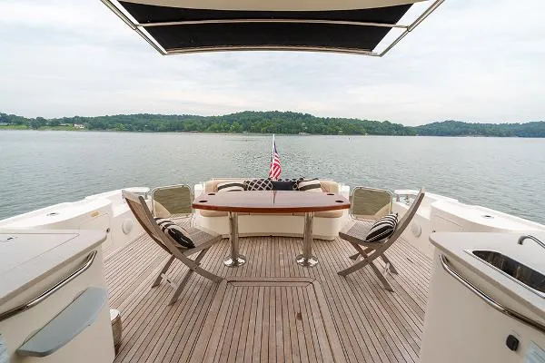 Slide: The Image of Sea Ray 610 Sundancer 2012 - 7