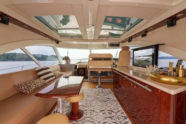 Slide: The Image of Sea Ray 610 Sundancer 2012 - 8