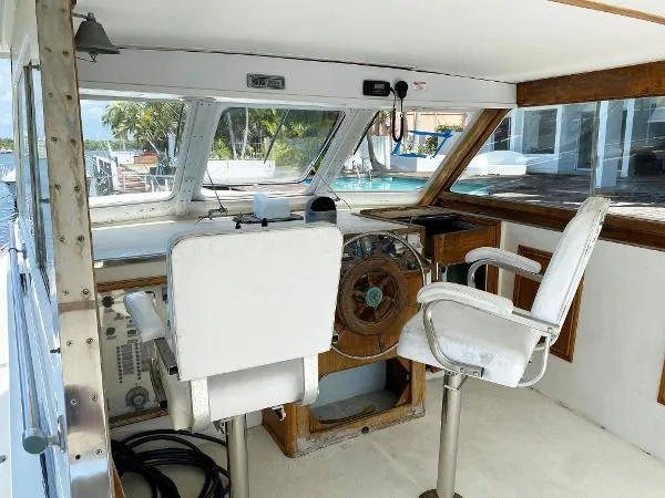 Slide: The Image of Matthews Flush Deck Motor Yacht 1973 - 10