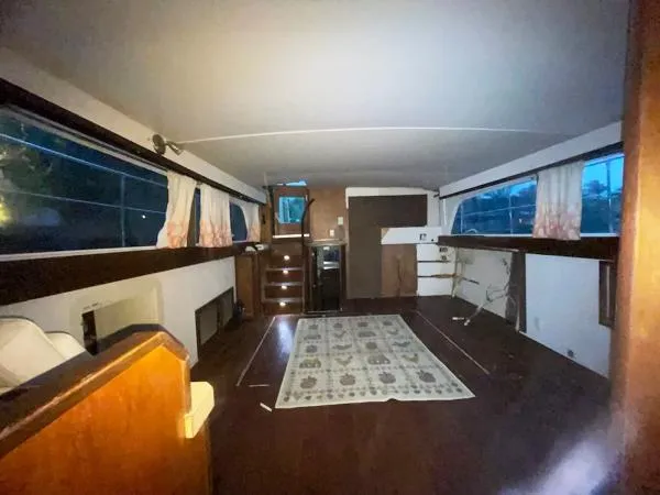 Slide: The Image of Matthews Flush Deck Motor Yacht 1973 - 2